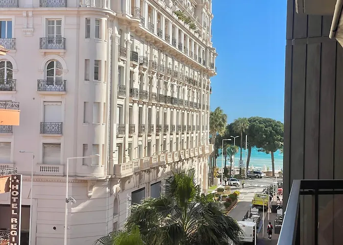 Lägenhet Les Jardins De La Croisette Modern Cannes